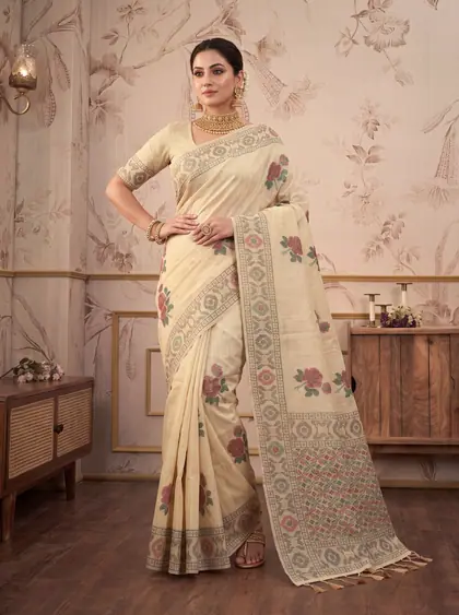 Zaaree, Sarees